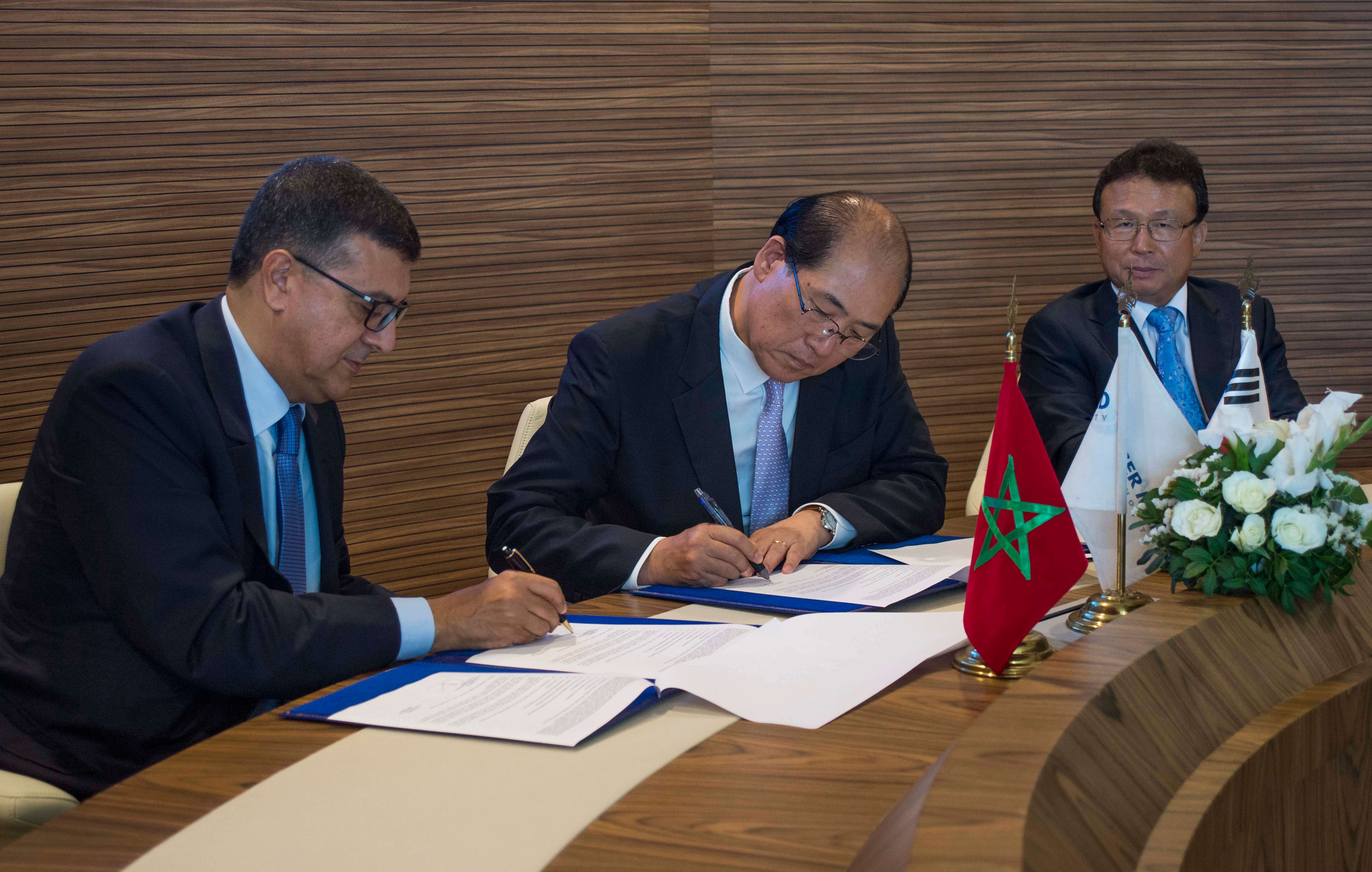 Tanger Med signe une convention de partenariat avec le Complexe Portuaire de BUSAN (Corée du Sud)